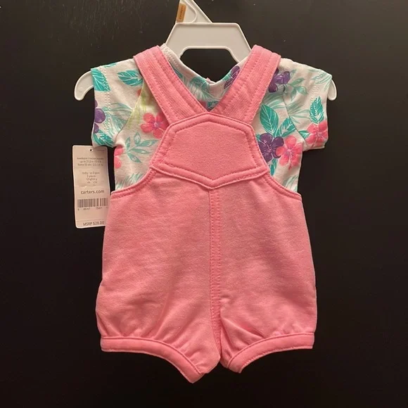 Carter’s Newborn Girls 2piece.​ - Picture 3 of 5